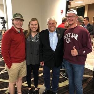 Meet your Posher, Will